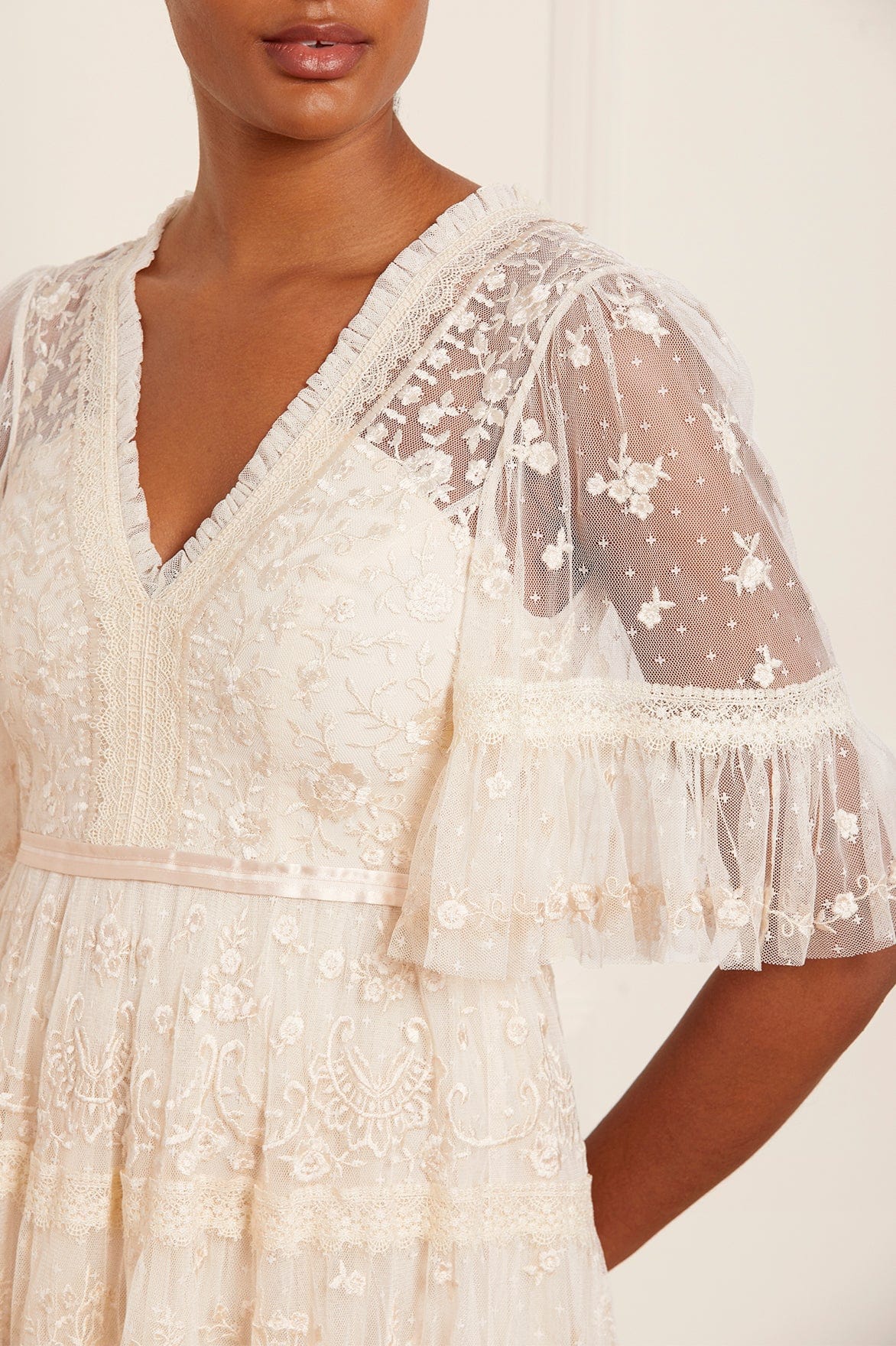 Lottie Lace Gown - Image 3
