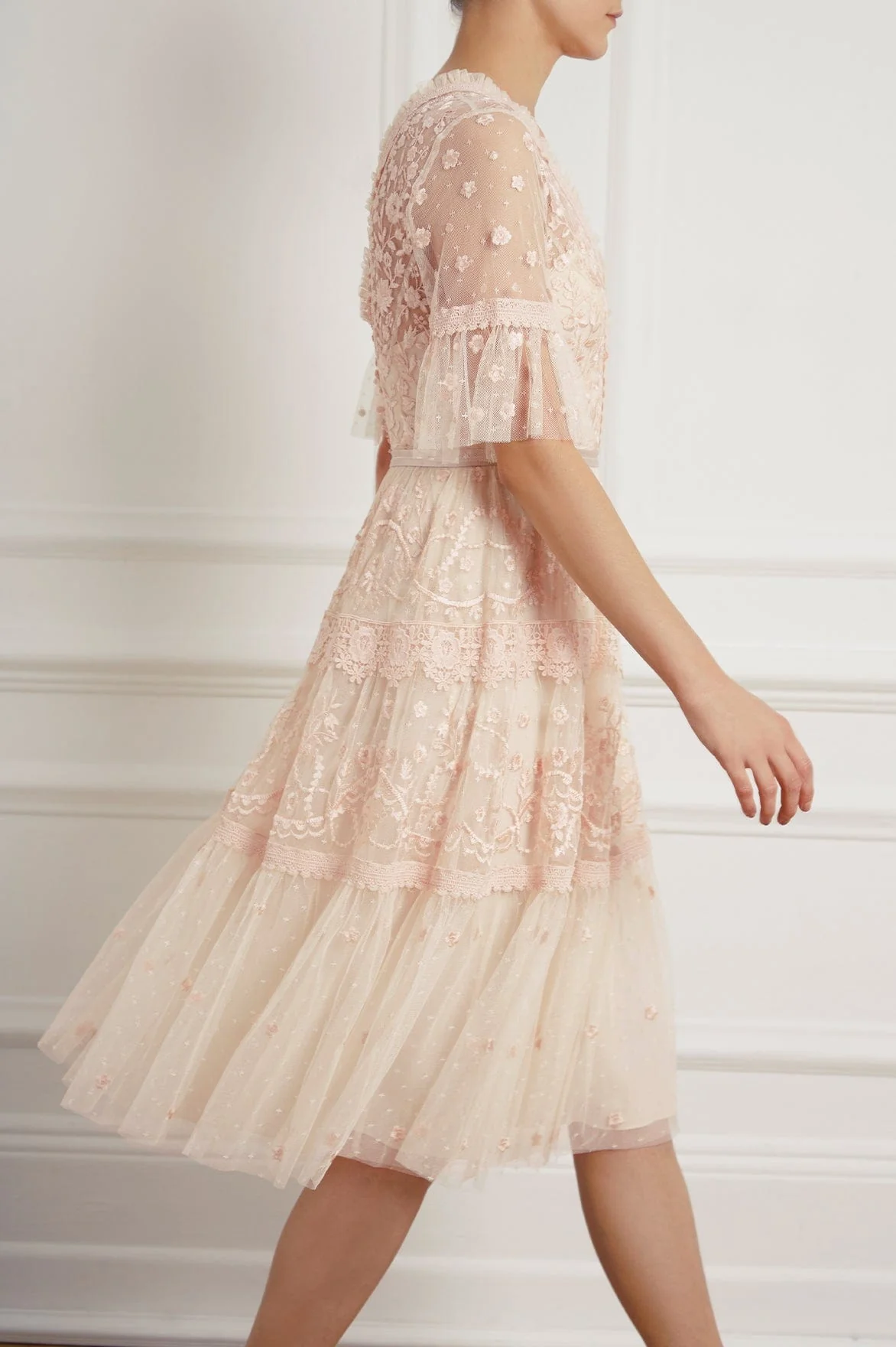 Midsummer Lace Dress - Image 4