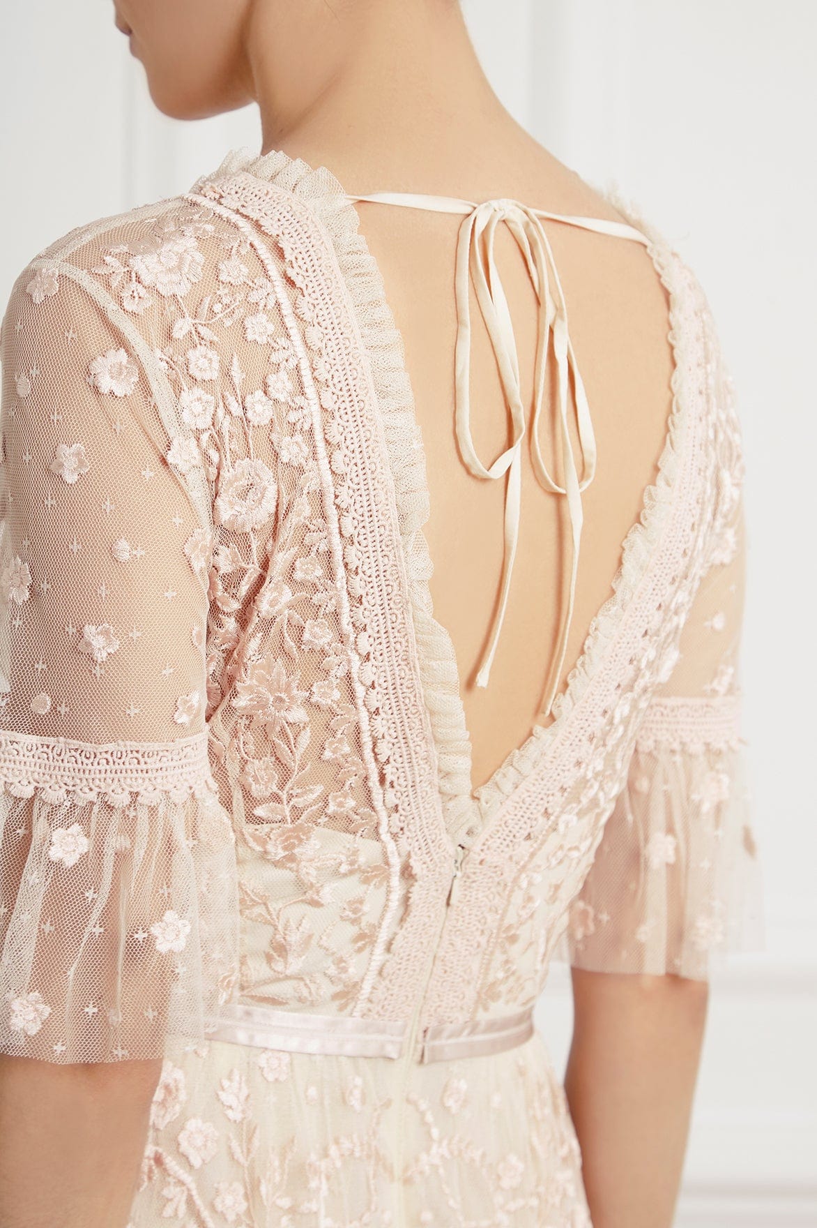 Midsummer Lace Dress - Image 7
