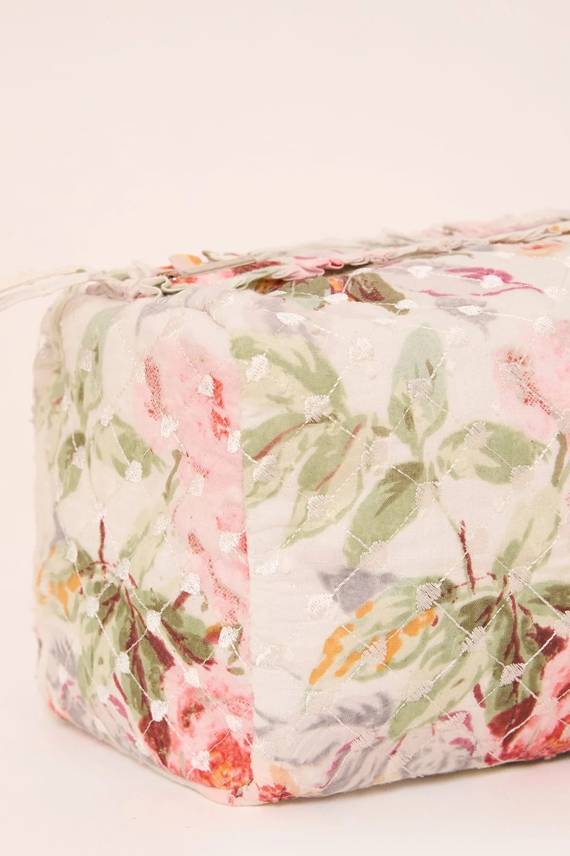 Paradise Garden Medium Quilted Makeup Bag - Image 3