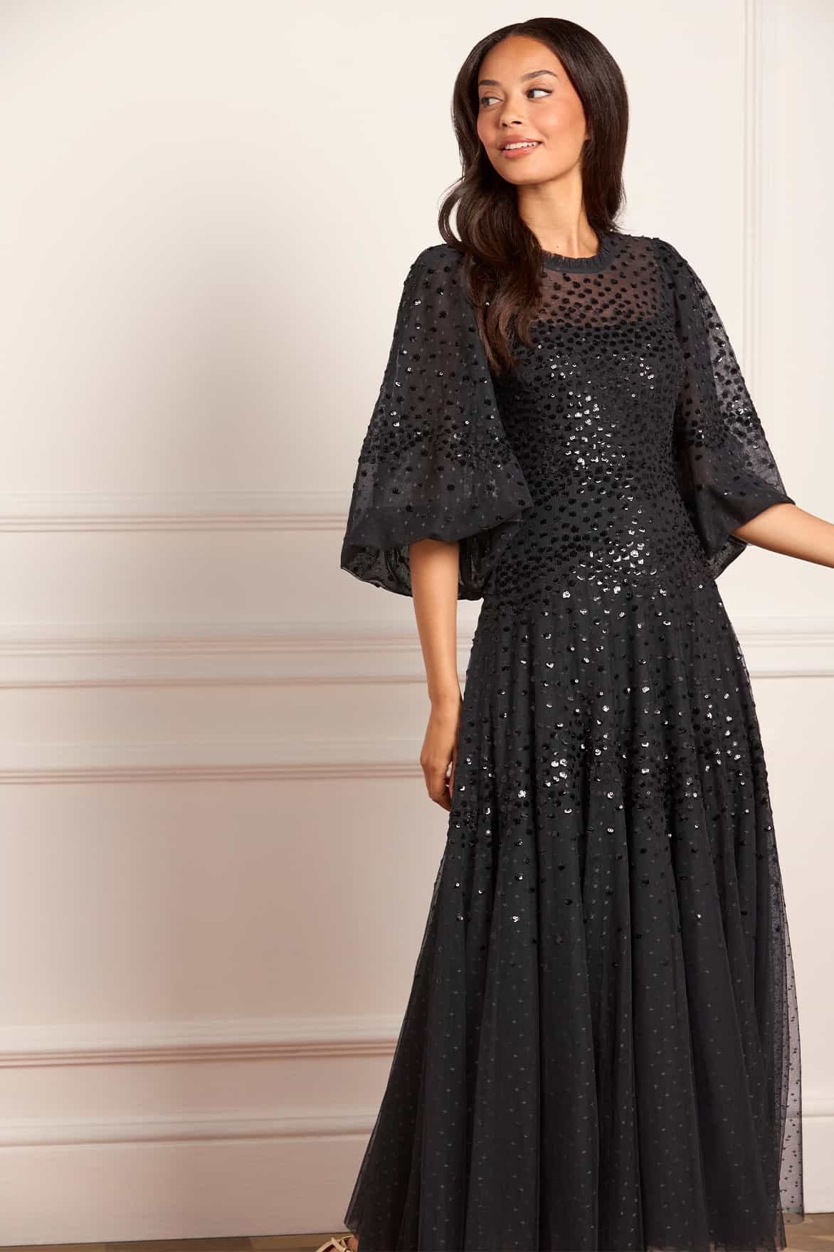 Scallop Sequin Round Neck Ankle Gown - Image 3